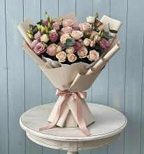 Букет цветов из:  Розы и Лизиантусы в Сергиевское