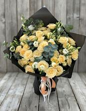 Букет цветов из:  Розы и Лизиантусы в Сергиевское