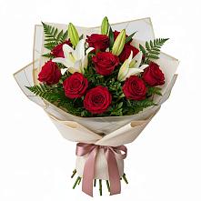 Букет цветов из:  Лилии и Розы в Сергиевское