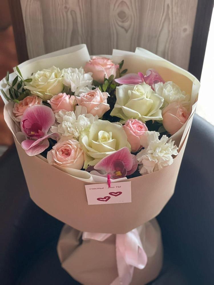 Букет цветов из: Орхидеи, Розы и Гвоздики в Сергиевское