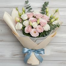 Букет цветов из:  Лизиантусы в Сергиевское