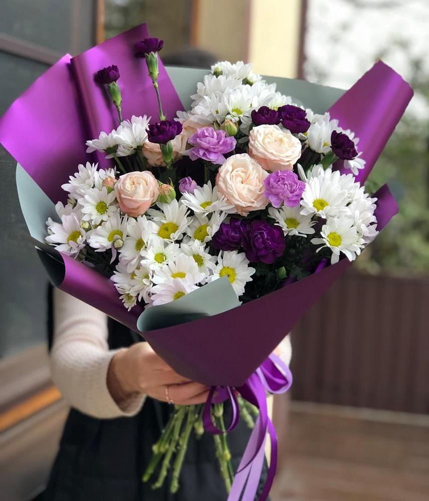 Букет цветов из: Хризантемы, Гвоздики и Розы в Сергиевское