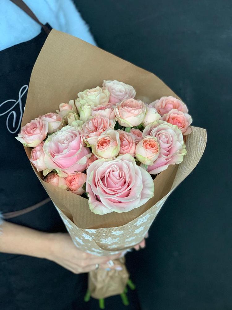 Букет цветов из: Хризантемы и Розы в Сергиевское