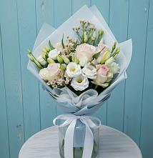 Букет цветов из:  Розы и Лизиантусы в Сергиевское