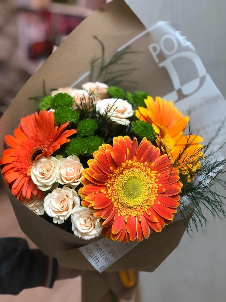 Букет цветов из: Герберы, Хризантемы и Розы в Сергиевское