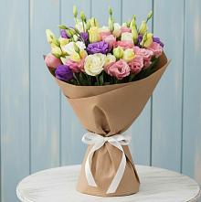 Букет цветов из:  Лизиантусы в Сергиевское