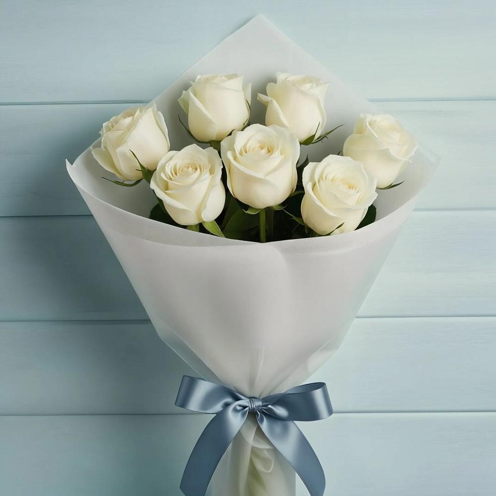 Букет 7 Белых роз Эдлесс Лав в Сергиевское